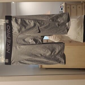 Nike Men's Base Layer Shorts Gray Size M (35)